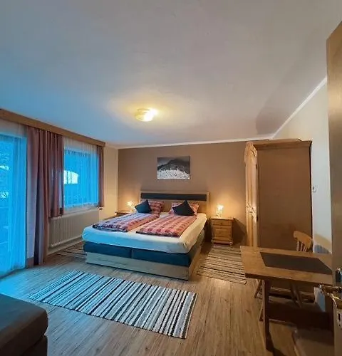 Appartement Tyrol *
